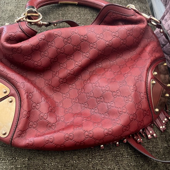 Gucci Deep Red Indy Leather Shoulder Bag with Tassels - Picture 7 of 9